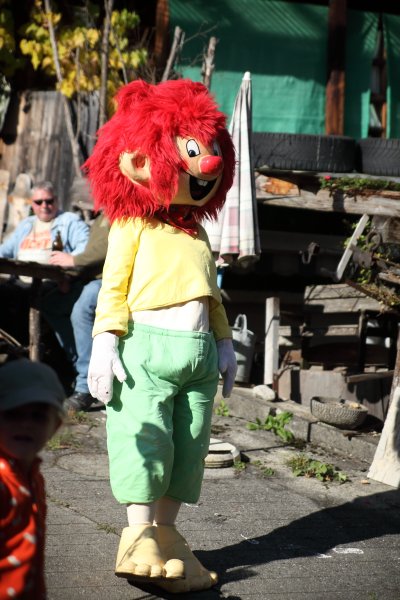 Nat&uuml;rlich muss sich Pumuckl in Persona auch mal sehen lassen